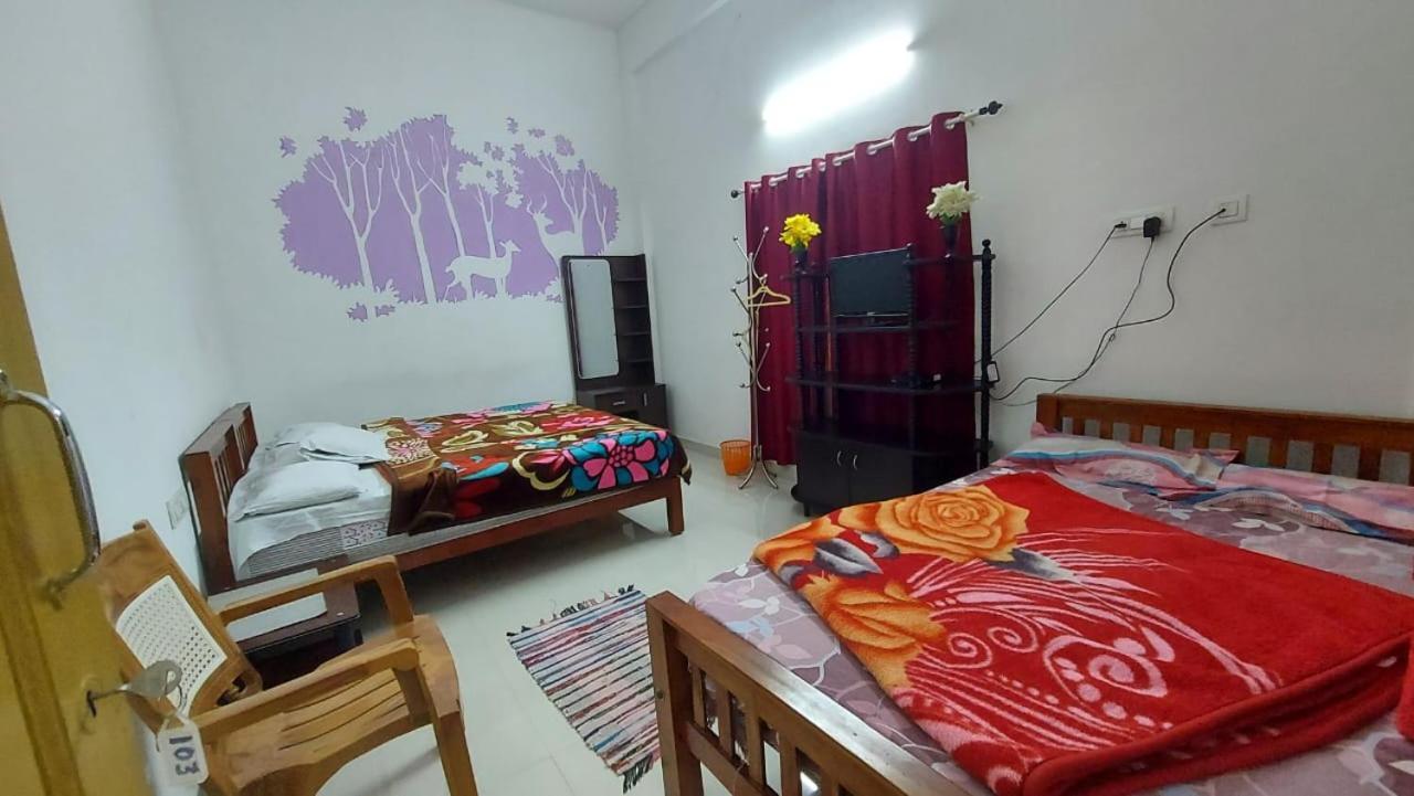 Greenpepperhomestay Munnar Anaviratty Exterior foto