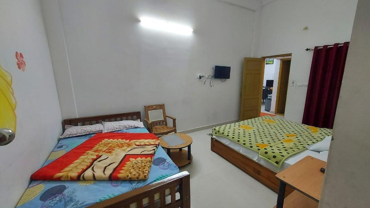 Greenpepperhomestay Munnar Anaviratty Exterior foto