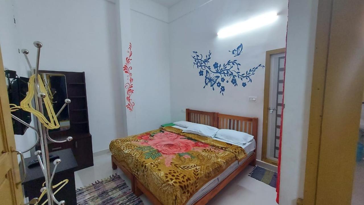 Greenpepperhomestay Munnar Anaviratty Exterior foto